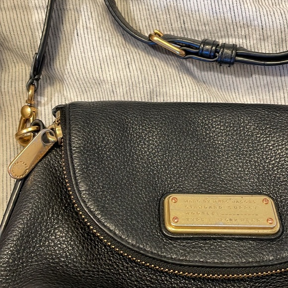 Marc by Marc Jacobs cross body bag. - Picture 2 of 11